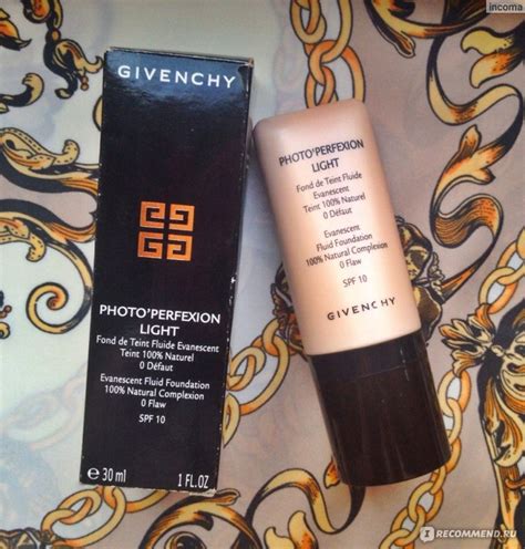 Тональный крем Givenchy Photo`Perfexion Light 